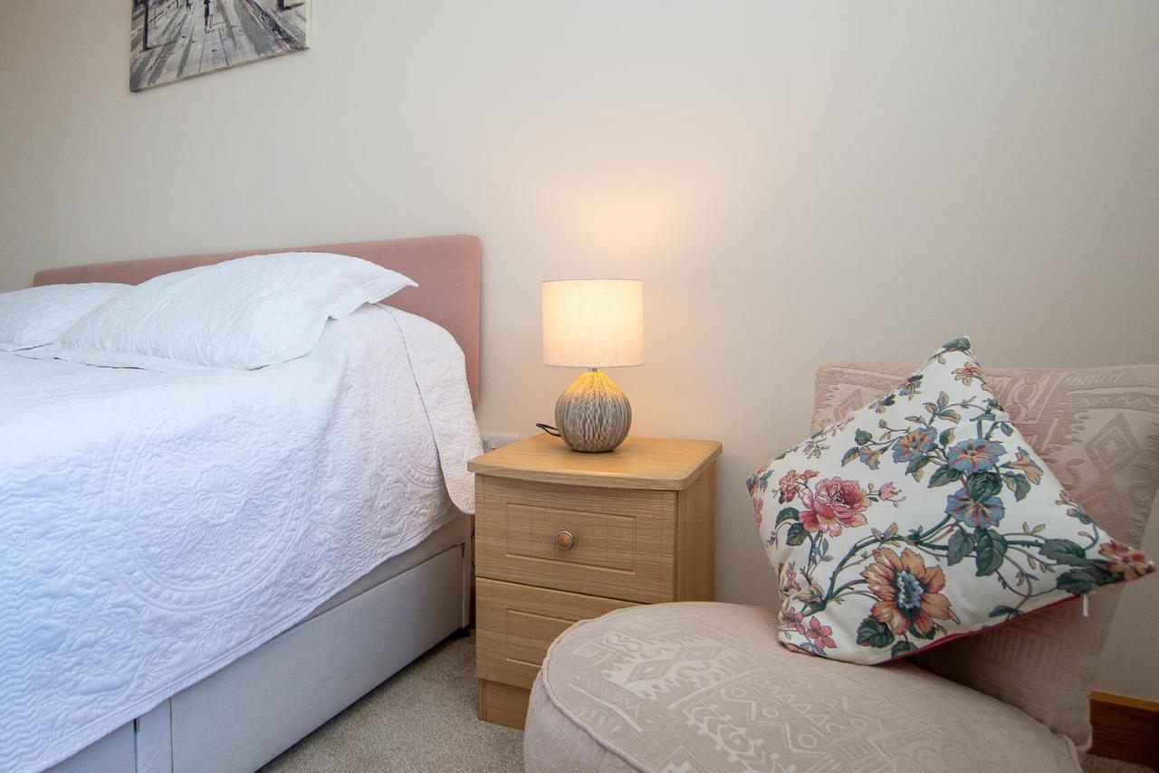 Finest Retreats - Sea Views Cottage Prestatyn Ngoại thất bức ảnh